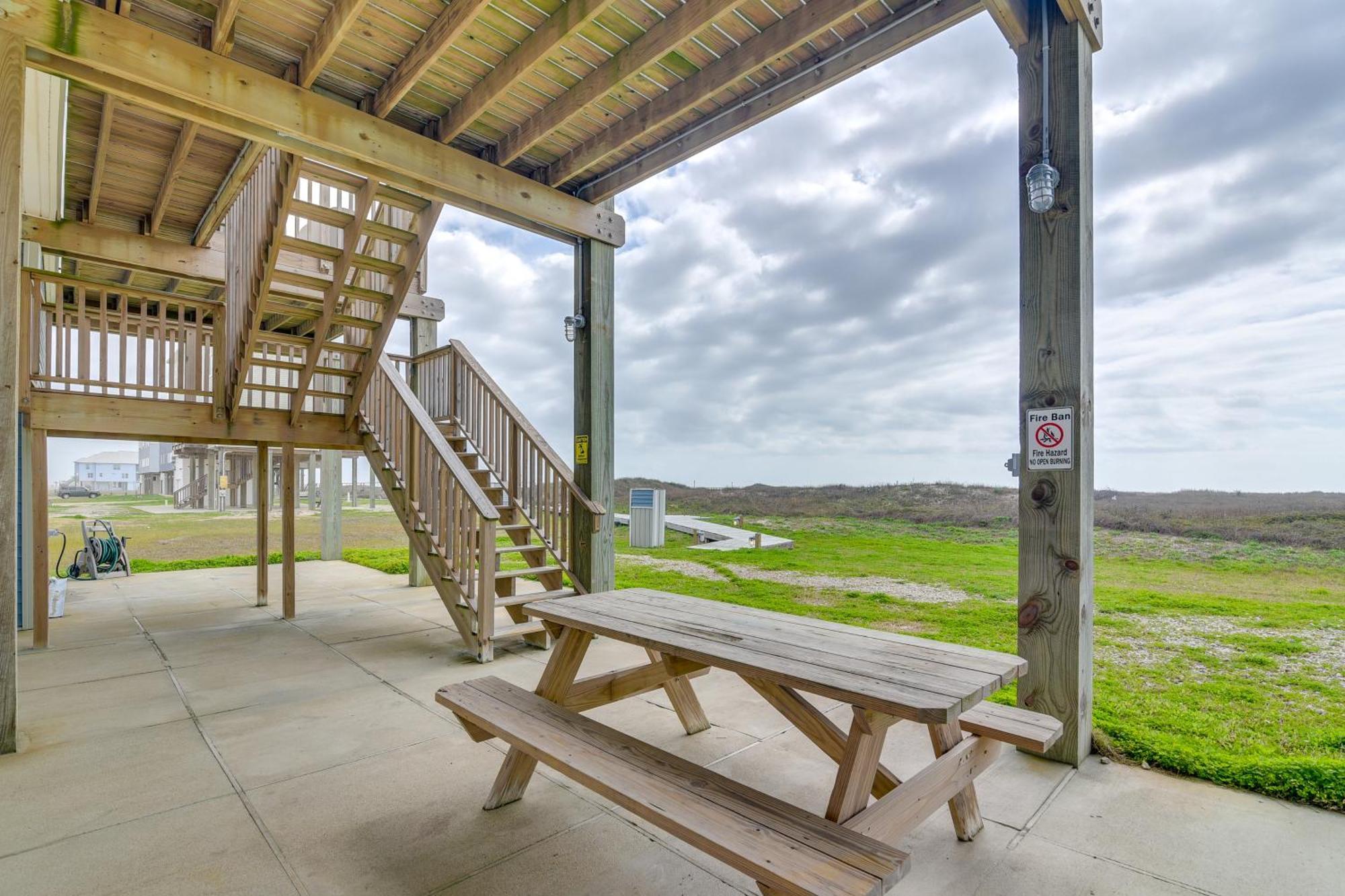 Ocean-View Surfside Home With Boardwalk To Beach! Surfside Beach Dış mekan fotoğraf